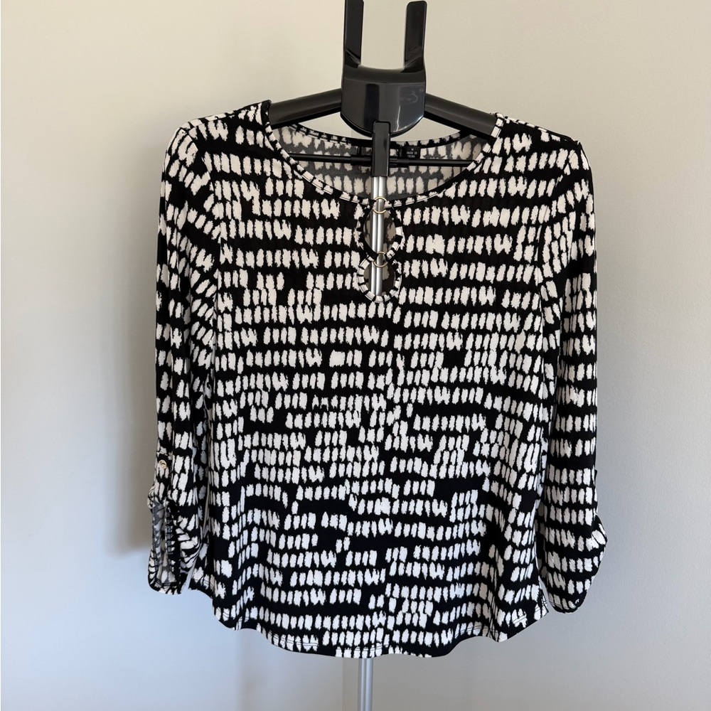 Blouse | Black and White Patterned Women's Top
